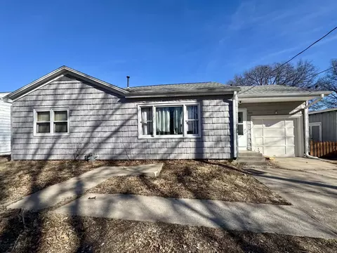 606 Carter Dr, Red Oak, IA 51566
