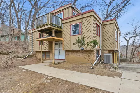115 Deer Trl, Council Bluffs, IA 51503