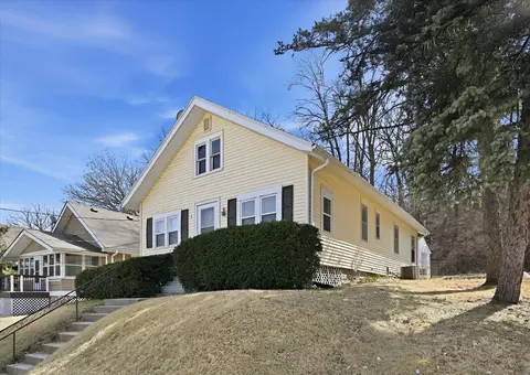 1 Lainson Ave, Council Bluffs, IA 51503