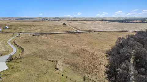 51912 275th St, Silver City, IA 51571