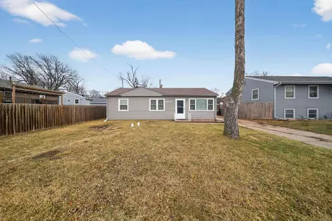 4005 Rawlins Dr, Council Bluffs, IA 51501