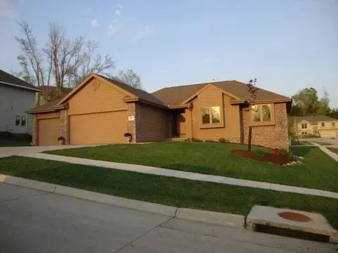 201 Shaley Cir, Council Bluffs, IA 51503