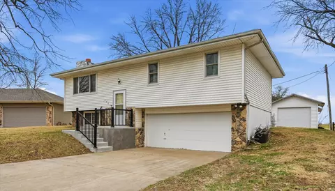 326 Laurie Cir, Neola, IA 51559