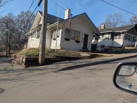 210 Hill St, Council Bluffs, IA 51503