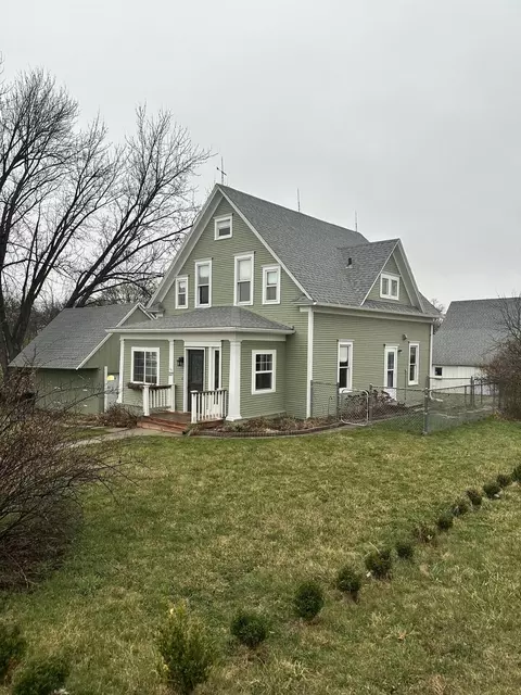227 Center St, Stanton, IA 51573