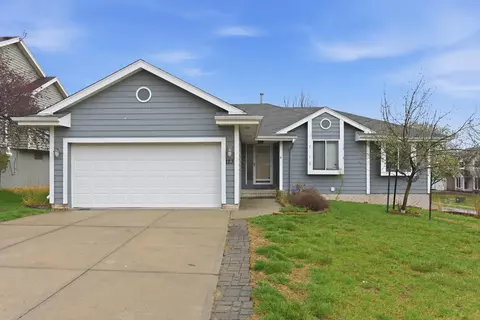 123 Woodbury Cir, Council Bluffs, IA 51503