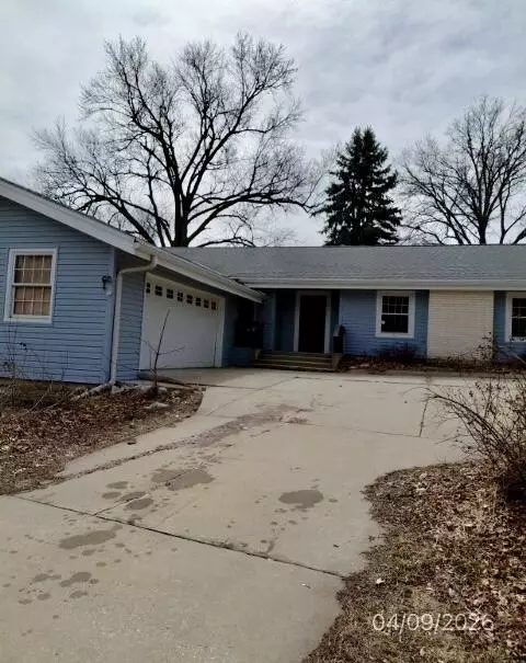 1321 Victoria St, Harlan, IA 51537