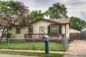 4321 N 14th St, Carter Lake, IA 51510