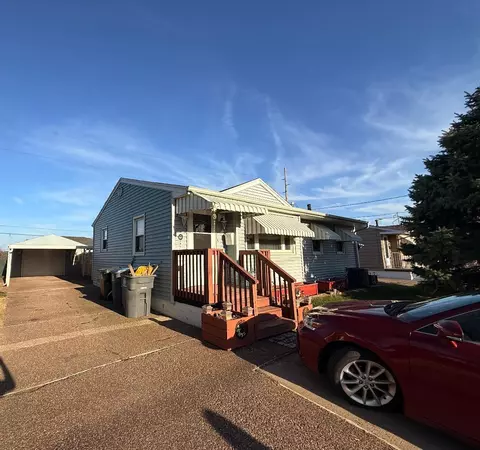 1011 Ash St, Council Bluffs, IA 51501