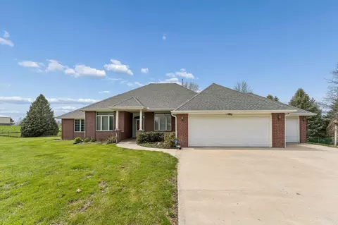 17580 235th St, Council Bluffs, IA 51503