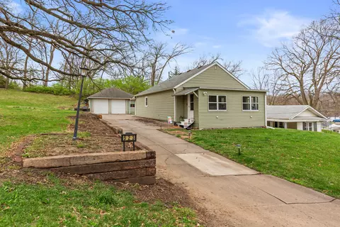 523 Elliott St, Council Bluffs, IA 51503