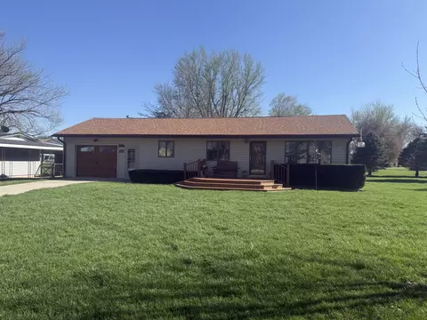210 Elm St, Pisgah, IA 51564