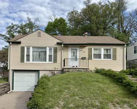 706 Wilson Ave, Council Bluffs, IA 51503