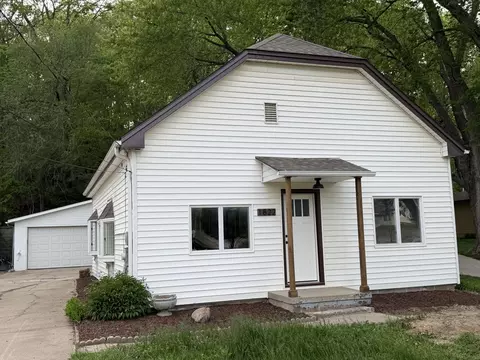 1822 N Broadway, Council Bluffs, IA 51503