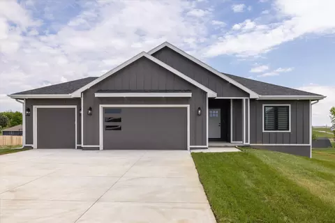 52161 229th St, Glenwood, IA 51534