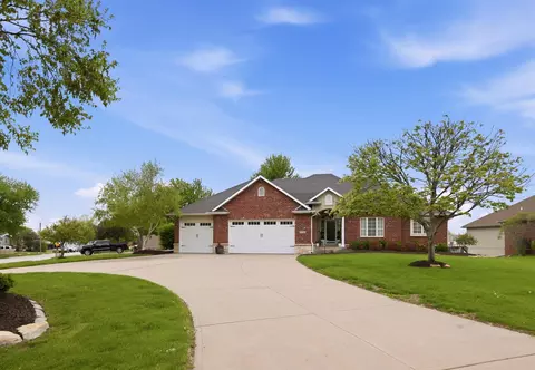 4408 N 17th St, Carter Lake, IA 51510