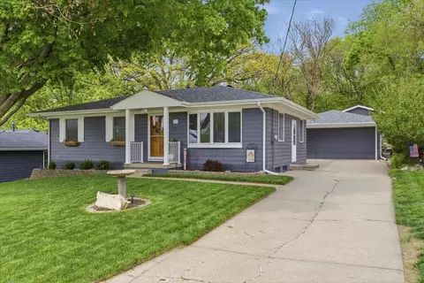 20 Spencer Cir, Council Bluffs, IA 51503