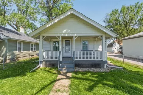 215 N 14th St, Council Bluffs, IA 51501