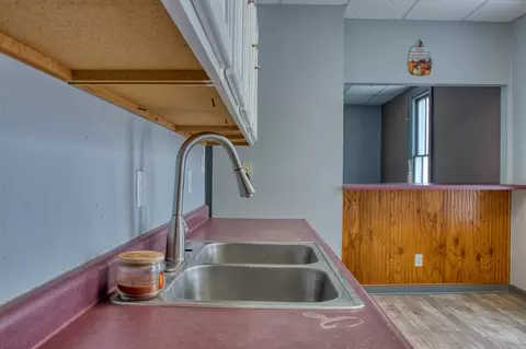 Kitchen - 515 S 16th St, Centerville, IA 52544 photo 1 of 3