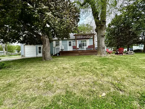 125 N Dye St, Carson, IA 51525