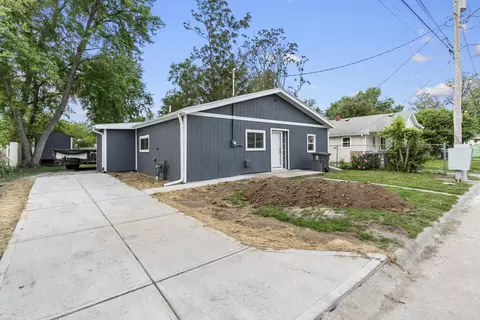 3113 12th Ave, Council Bluffs, IA 51501