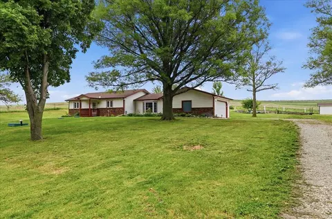 52397 350th St, Henderson, IA 51541