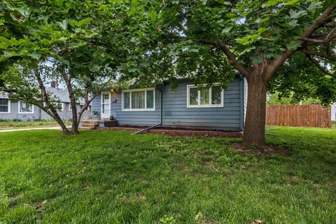 515 N 26th St, Council Bluffs, IA 51501