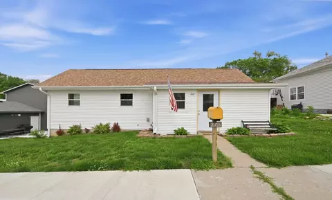 216 S 1st Ave, Logan, IA 51546