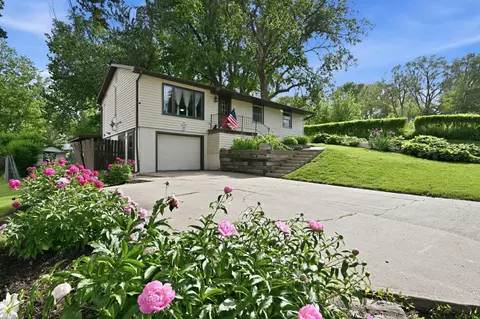 209 W 8th St, Logan, IA 51546