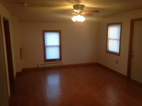 525 E Main, Caledonia, MN 55921 photo 3