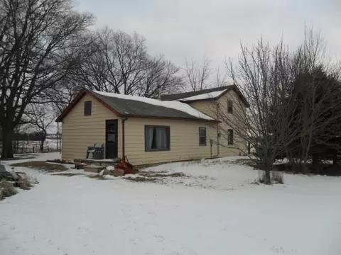 1045 250th St, Shell Rock, IA 50670 photo 1