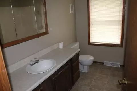 3473 Locust Rd, Decorah, IA 52101 photo 4