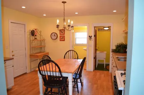 209 York St, Aurora, IA 50607 photo 7