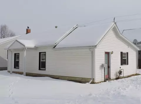 301 E Main St, Decorah, IA 52101 photo 1
