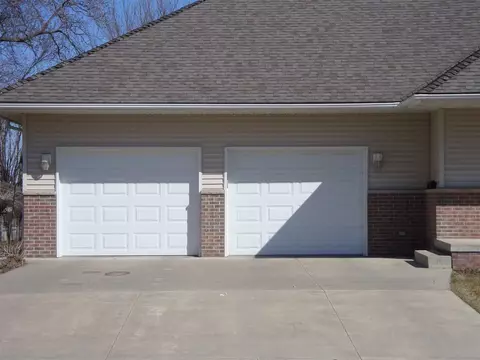 220 E State St, Dike, IA 50624 photo 15
