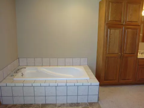 220 E State St, Dike, IA 50624 photo 11