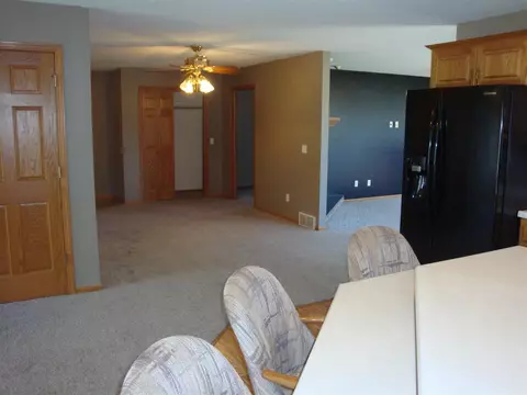 220 E State St, Dike, IA 50624 photo 5