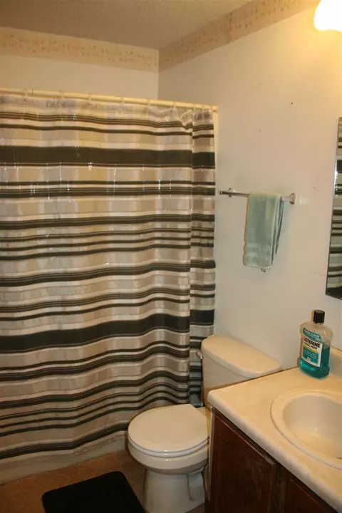 403 E 6th St, Readlyn, IA 50668 photo 7
