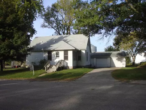 641 4th St, Dike, IA 50624 photo 1