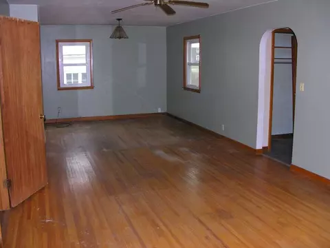 211 E Walnut St, Manly, IA 50456 photo 2