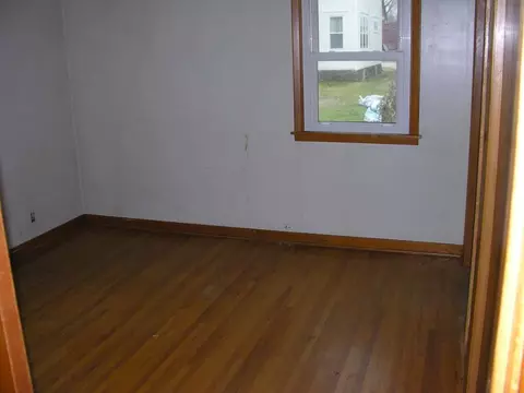 211 E Walnut St, Manly, IA 50456 photo 4