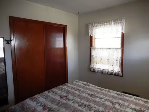104 Park Ave, Sumner, IA 50674 photo 8