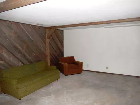 104 Park Ave, Sumner, IA 50674 photo 11
