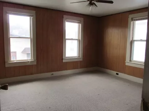 3115 Jackson St, Dubuque, IA 52001 photo 7