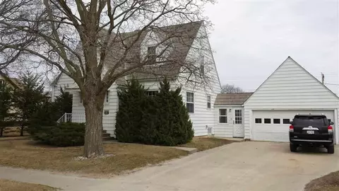104 Main St, Readlyn, IA 50668 photo 1