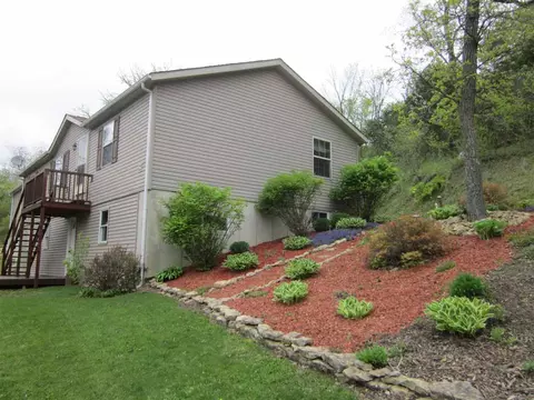 12402 Agate Rd, Elgin, IA 52141 photo 1