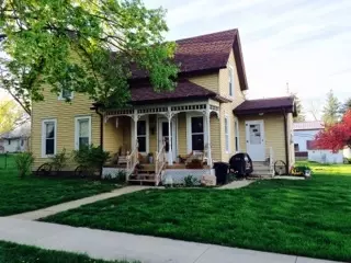 709 6th St, Gladbrook, IA 50635 photo 1
