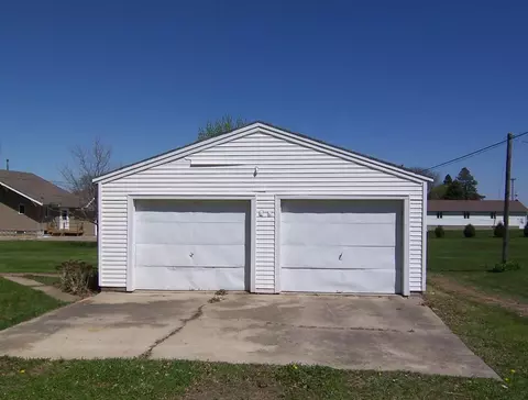 202 7th St, Gladbrook, IA 50635 photo 12