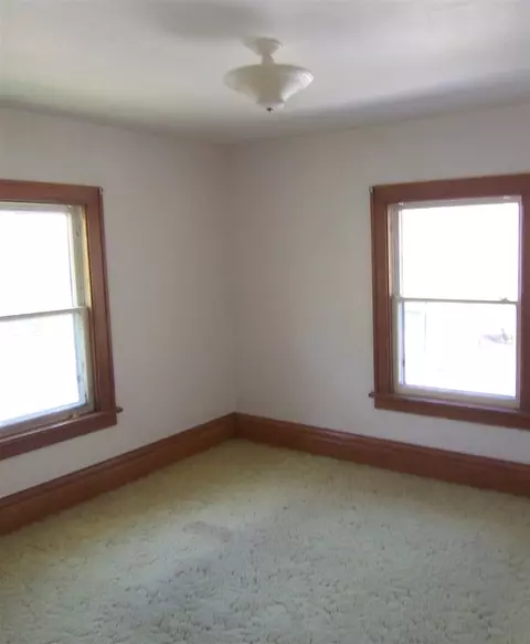 202 7th St, Gladbrook, IA 50635 photo 6
