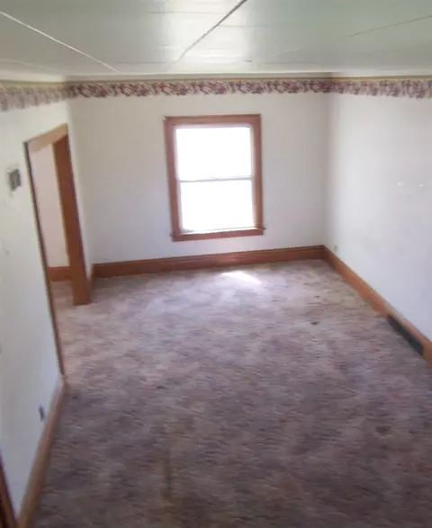 202 7th St, Gladbrook, IA 50635 photo 9